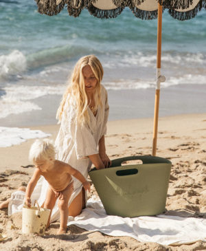 The Beach People – Wet Bucket